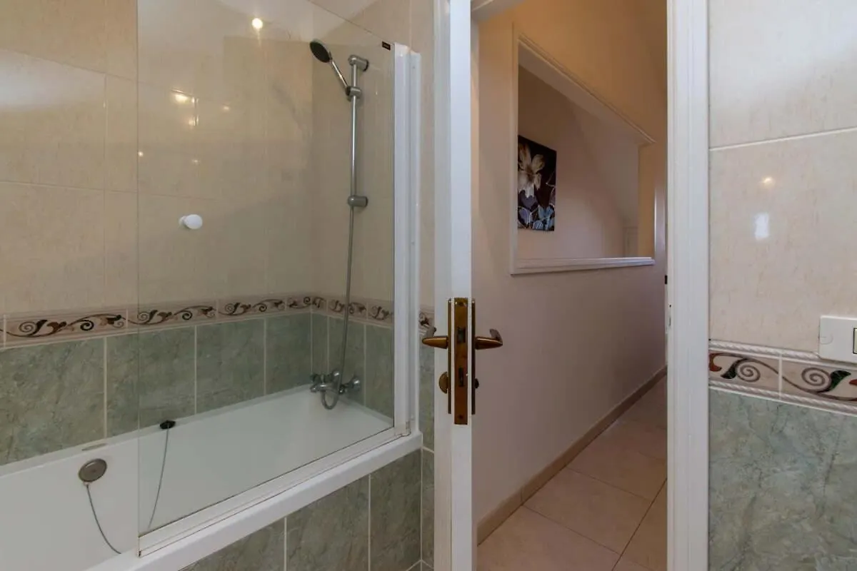 Tenerife Royal Gardens 19 - One Bed Front Line With Amazing Sea Views Playa de las Americas  Spain